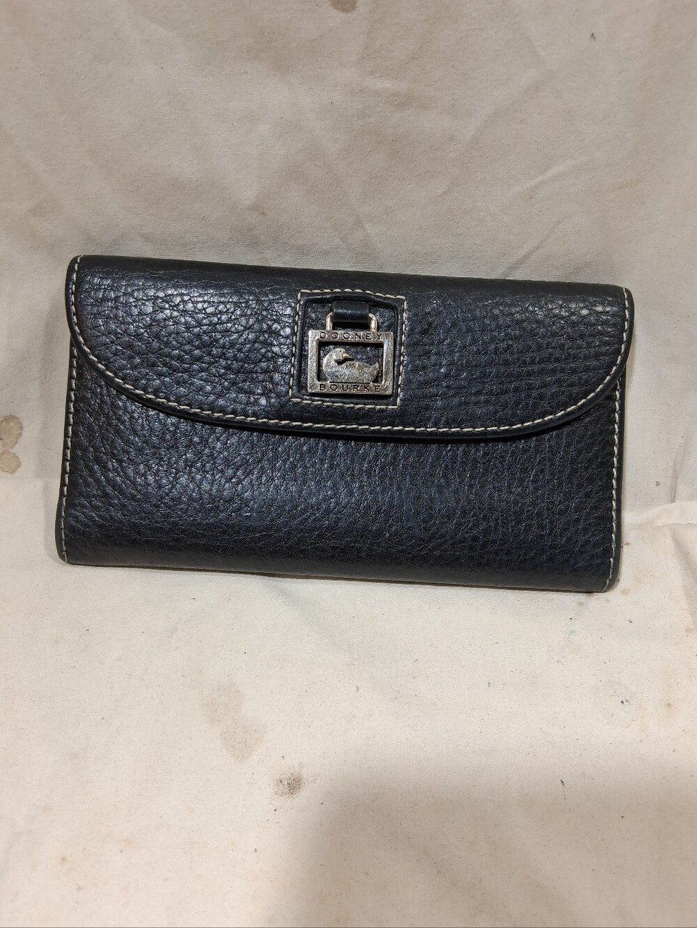 Dooney And Bourke Wallet